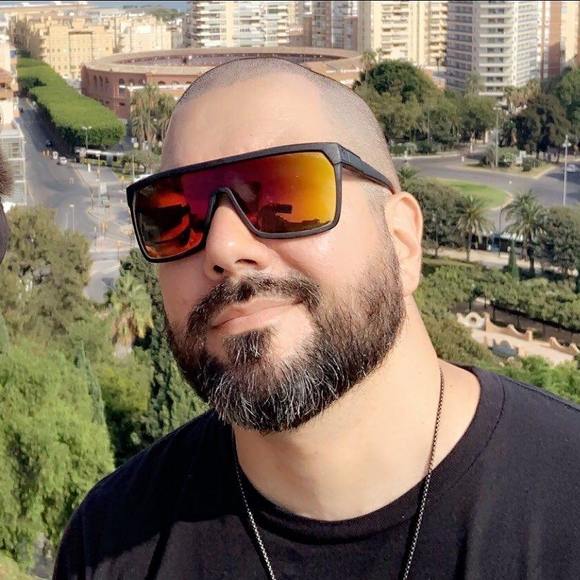 Meet your Posher, Mark - Picture 1 of 1